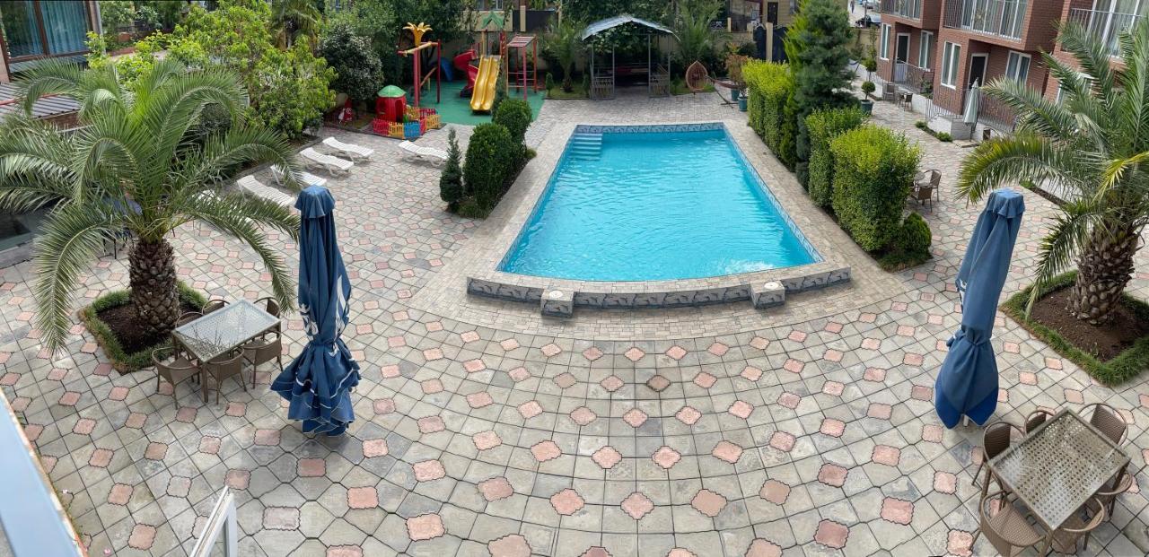 Hotel Buta Batumi Exterior photo