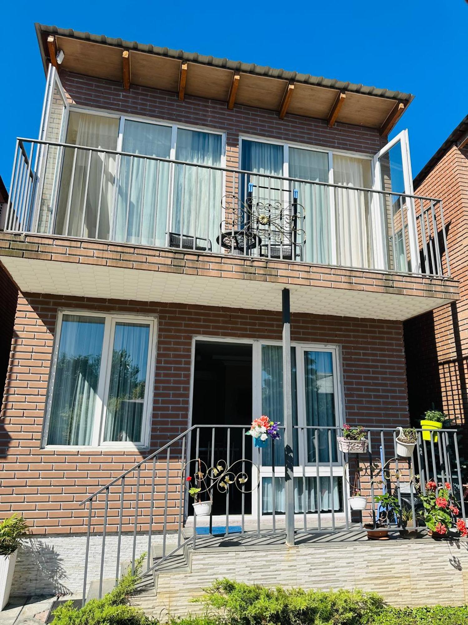 Hotel Buta Batumi Exterior photo