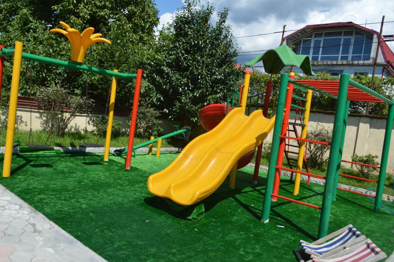 Hotel Buta Batumi Exterior photo