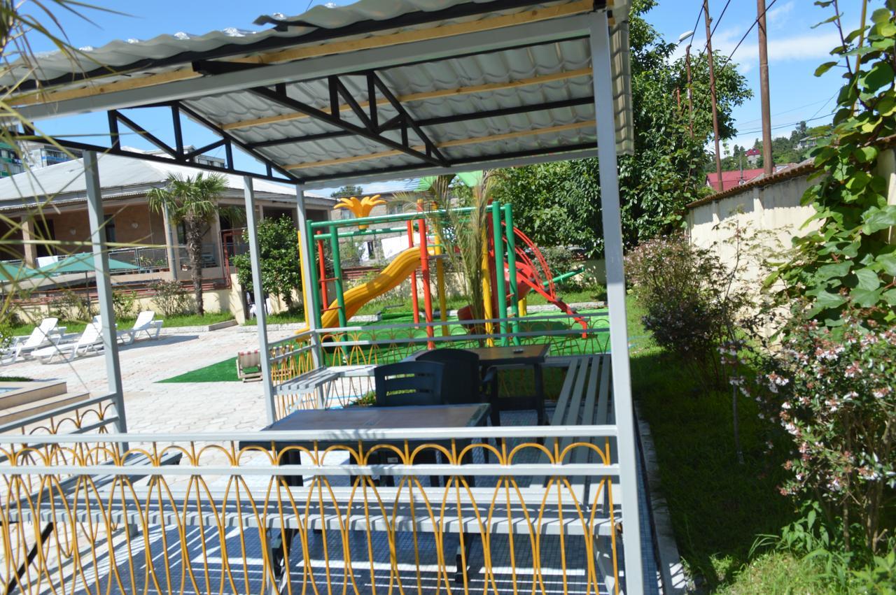 Hotel Buta Batumi Exterior photo